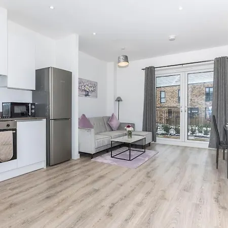 Holiday home Modern, Stylish 2-bedroom New Build House *