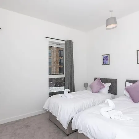 Modern, Stylish 2-bedroom New Build House